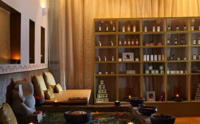Monterio Hotel Baga Bagian luar foto